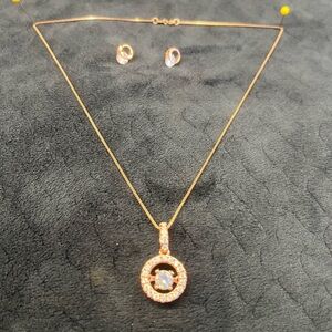 Elegant Gold Necklace and Earring Set